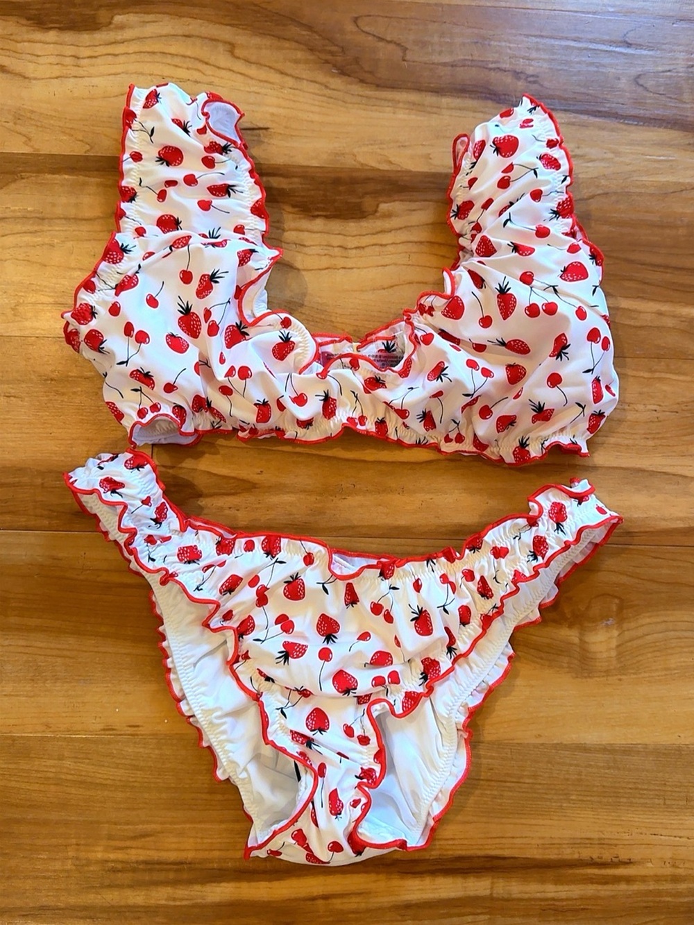 NWT PINK x Frankies Bikinis Hudson & Reign Bikini Set Strawberry Cherry Size M